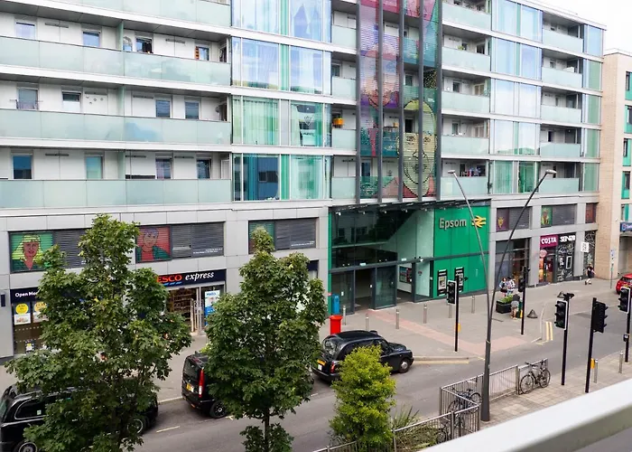 Stylish 2 Bedroom Apartment In The Heart Of Epsom Town Centre